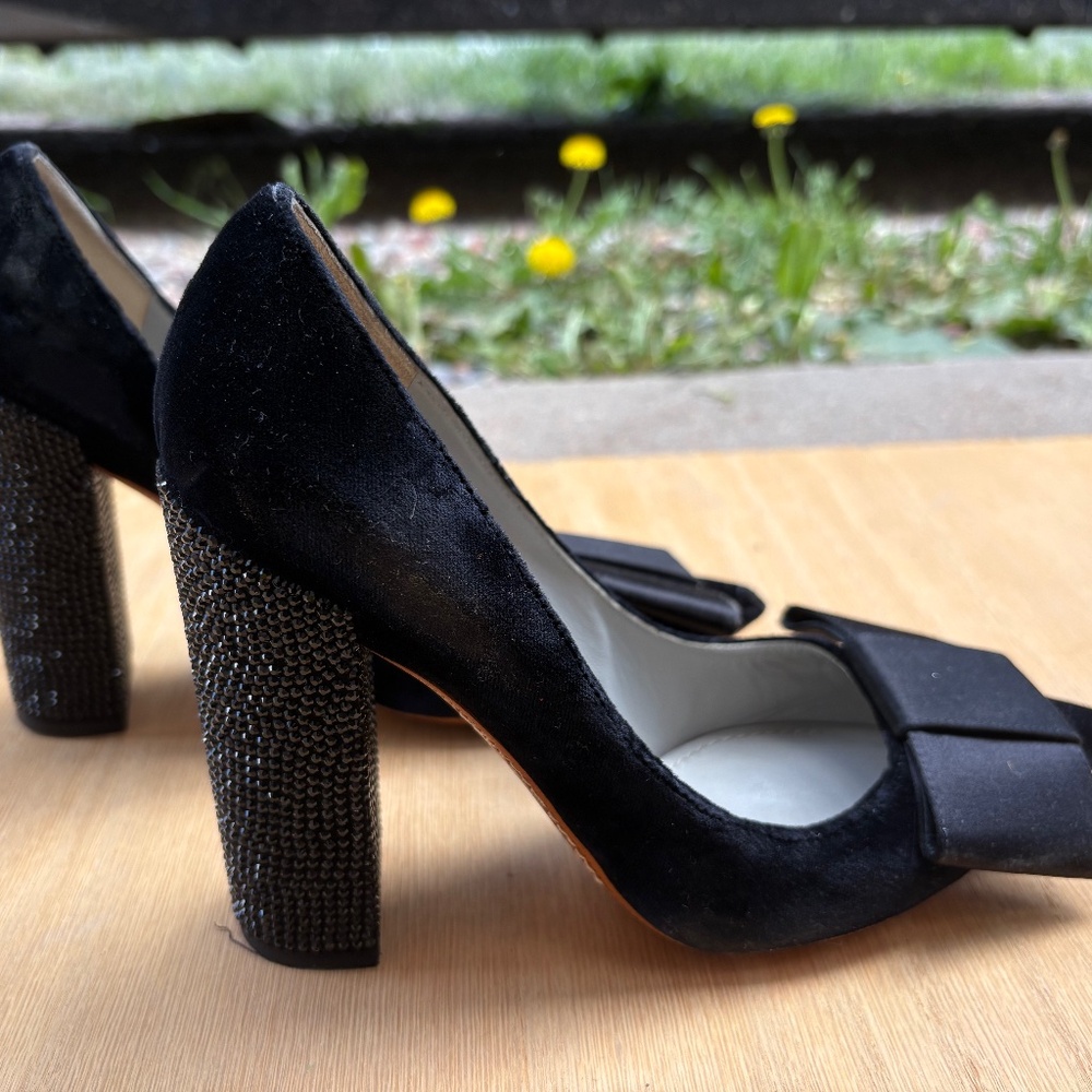 Louis Vuitton Velvet Black Bow Pumps Studded Block Heels - Picture 9 of 12